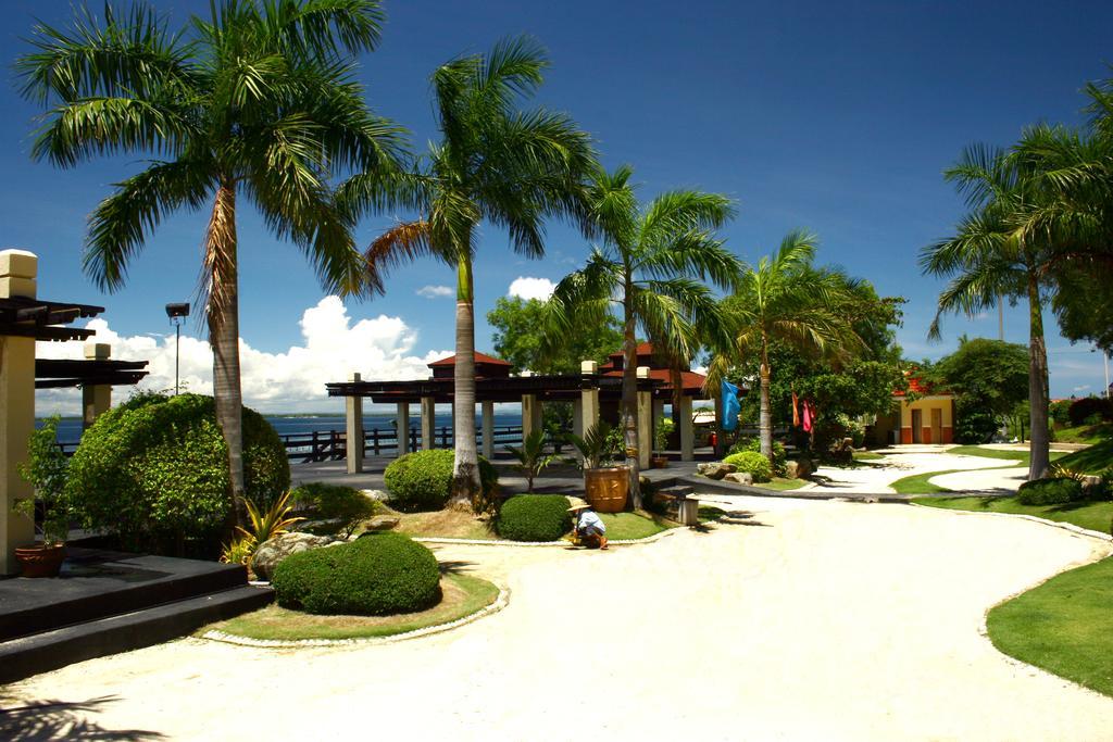 La Mirada Residence , Large 1 Bedroom Condo, Beaches , 3 Pools, Ocean Views, Fast Wifi, Netflix, Breakfast Included Lapu-Lapu City Kamer foto