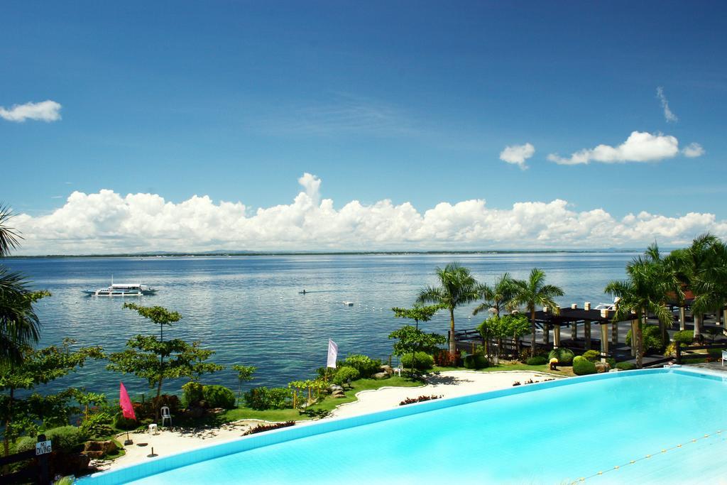 La Mirada Residence , Large 1 Bedroom Condo, Beaches , 3 Pools, Ocean Views, Fast Wifi, Netflix, Breakfast Included Lapu-Lapu City Kamer foto